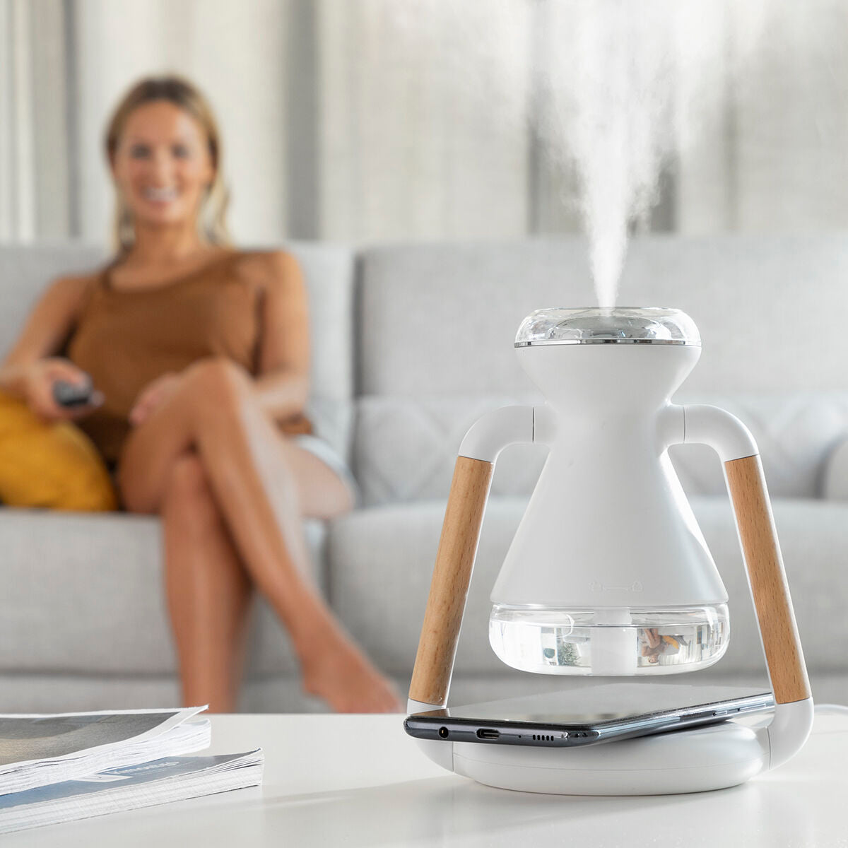 3-in-1 Luftbefeuchter, Aroma Diffuser, Wireless Charger
